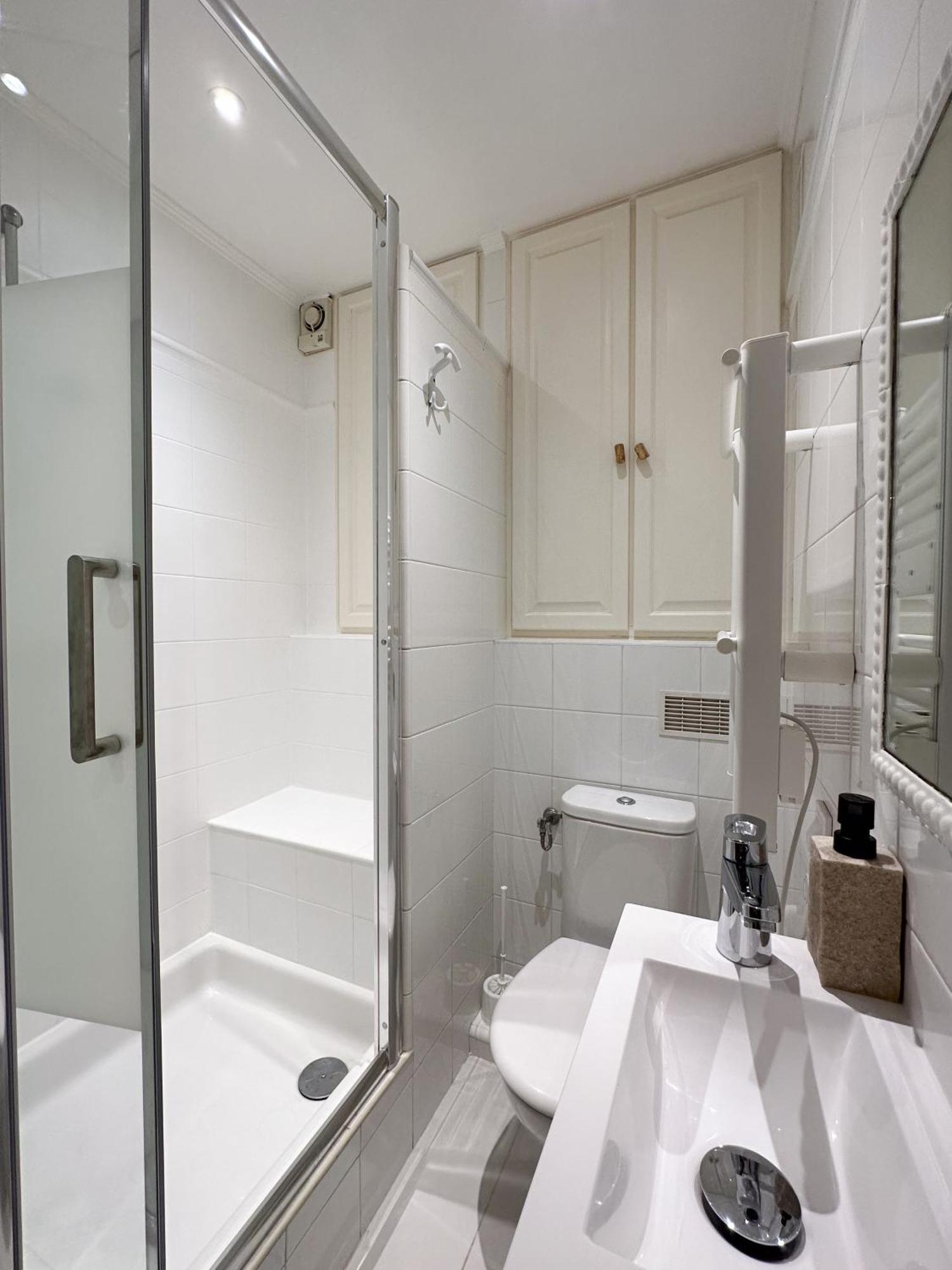 Ferienwohnung Le Balneo Jacuzzi Vieil Antibes Safranier Exterior foto